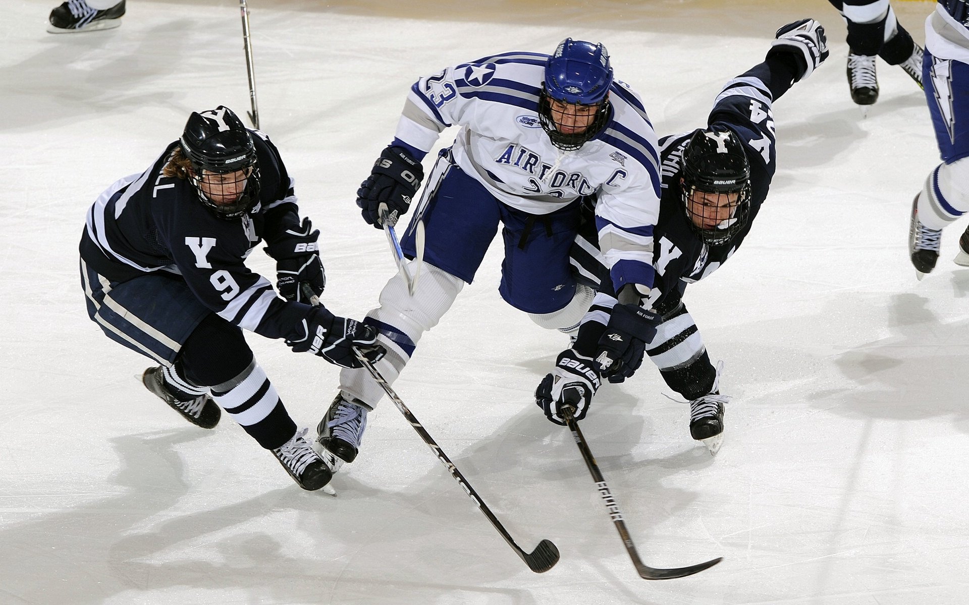 巨星云集！本赛季欧冠最佳阵容盘点，欧冠最佳比赛
